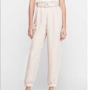 Express High waisted Jogger pants w belt